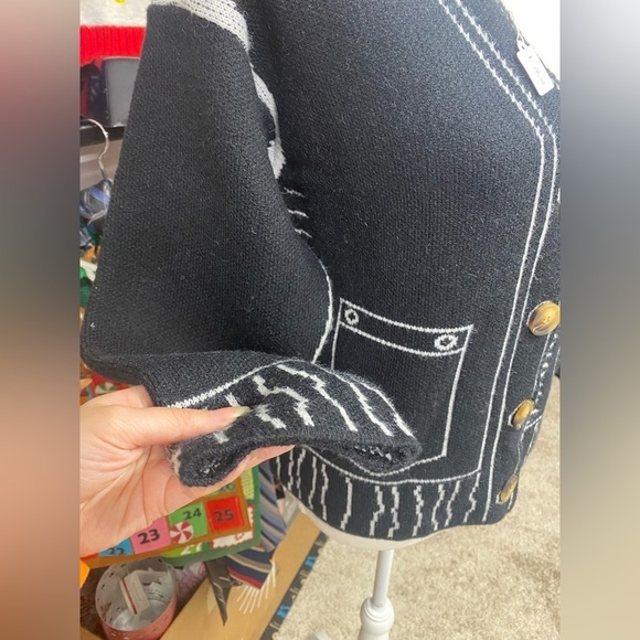 (NWOT) 3D Cartoon Sweater cardigan - Black - One size - Picture 4 of 4